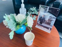 -上海宝信宝马4S店