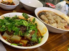 -中和裴氏蹄花(府河路店)