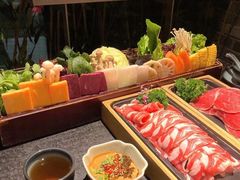 -湊湊火锅·茶憩(新中关购物中心店)
