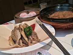 -阿瓦山寨·湘菜现炒·剁椒鱼头王(咸阳总店)