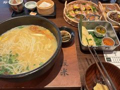 -银米·云南传统过桥米线(双廊黑金冠店)