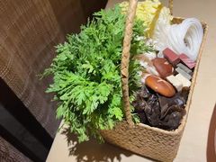 -余欢领鲜火锅(新街口店)