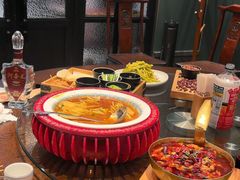 -唐山宴百姓府邸院落中餐
