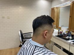 -韦恩先生Barbershop英式男士理发馆