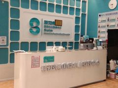 -Swim斯卫姆国际儿童游泳中心(红博中央公园店)