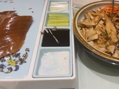-海派美食·家宴海鲜青岛菜·石锅鲽鱼头(东方城店)