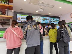 -老乡鸡(武汉中南梅苑小区地铁站店)