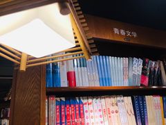 -新华书店(印象城店)