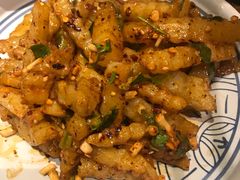 -云海肴·汽锅鸡·云南菜(天山百盛优客店)