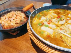 激情花椒鱼-有红鸡毛店·川菜(建设路店)