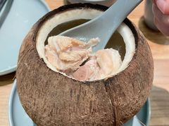 原只椰子鸡汤-先记烧鹅王·本地粤菜(福永店)