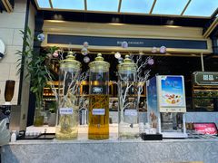 -川骄海鲜自助(王府井奥莱UP TOWN店原世界之花店)