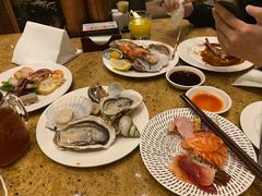 -松山湖凯悦酒店·Café自助餐厅·周末火舞秀表演