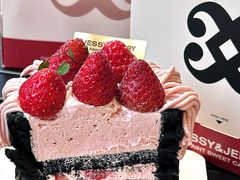 -卷心卷意·轻甜蛋糕(新光天地店)