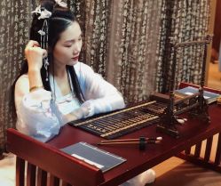 -汉仪华裳汉服馆(打浦桥店)