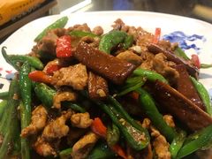 -缘来聚·徽菜名店(黄山宏村店)