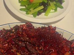 -八府香鸭·啫啫煲(华山路店)