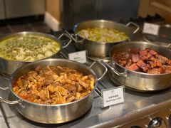 -安徽饭店·白鹭阁自助餐厅(梅山路店)