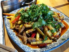 -大众跷脚牛肉馆·非遗传承单位(峨眉山店)