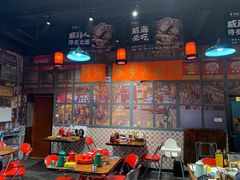 大堂-蚝堡海鲜·威海菜·海肠捞饭·烧烤·亚洲吃蚝公司(幸福门店)