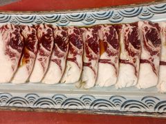 -汉城烤肉·黑金冠(华山路店)