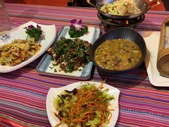 -香巴拉云南餐厅(华莱坞店)