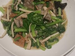 -梅利汴京烤鸭•开封豫菜地标店(东大街店)