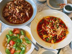 自贡水煮牛肉-懒人盐府人家(航天桥店)