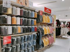 -优衣库(上海正大广场店)