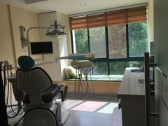 -爱贝口腔·牙周诊疗·种植修复中心