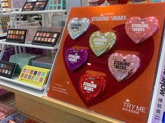 -名创优品(万达广场河东店)