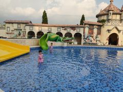 -泉城欧乐堡戏水湾艺术养生温泉