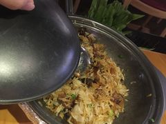 -洪氏嗨捞·广东猪肚鸡·椰子鸡火锅(西咸万象城店)
