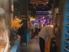 -领鲜活海鲜榴莲自助火锅(东门店)