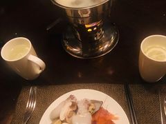 椰子乌鸡汤锅底-OPEN開全日自助餐厅·牛肉火锅·海鲜(佛山希尔顿酒店)