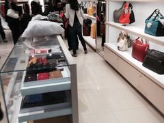-Longchamp(佛罗伦萨小镇奥特莱斯店)