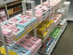 -名创优品(海珠乐峰广场店)