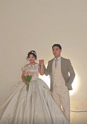 -城市花园婚纱摄影