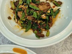 -汗腾格里·风味餐厅(新疆驻京办店)