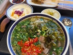 -云阿蛮云南生烫牛肉米线(奉贤路店)