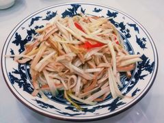 白水芹炒豆腐丝-小实惠嘉(威海路店)