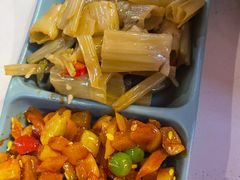 -柳喜辣·烧烤酒局(跃进总店)