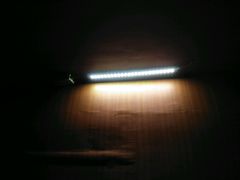 裸露的电线和灯管-乐福酒店(黎黄陂路汉口江滩店)