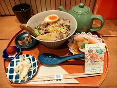 -啢啢茶寮(芳华横街店)