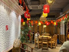 -头上红煨盐鸡·非遗院子餐厅
