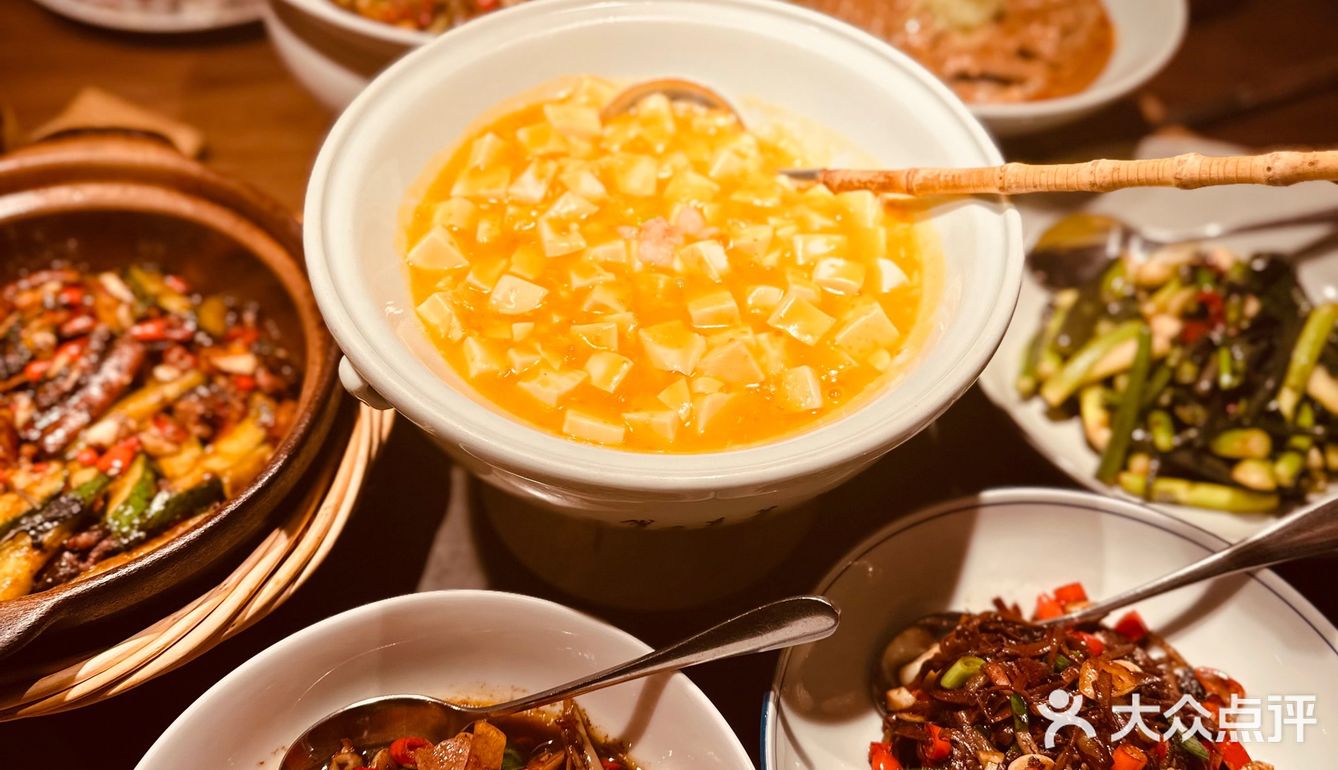 CBD绝佳位置的高端湘菜