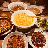 CBD绝佳位置的高端湘菜