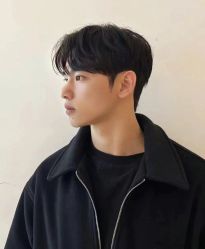 -妃格美发沙龙·烫发·染发