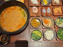 -银米·云南传统过桥米线(双廊黑金冠店)
