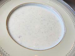 奶油松茸蘑菇汤-莫斯科餐厅